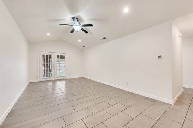 2121 Austin Drive, Carrollton, TX 75006
