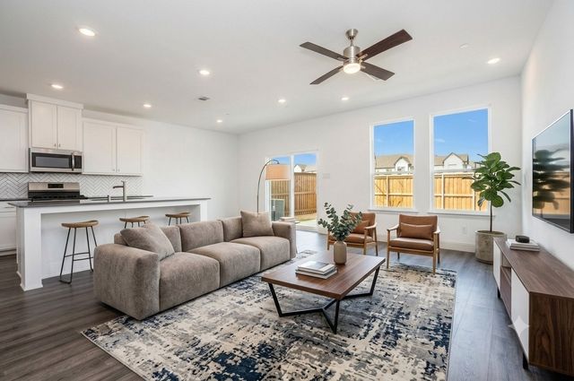 1328 Hill Country Place, Celina, TX 75009