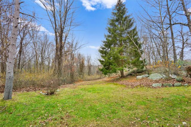 517 E Mountain Road N 515-517, Cold Spring, NY 10516