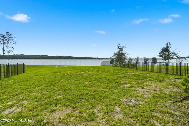 12975 HOLSINGER Boulevard, Jacksonville, FL 32256
