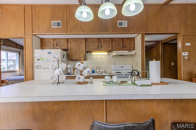 12820 Winnebago Drive, Shipman, IL 62685