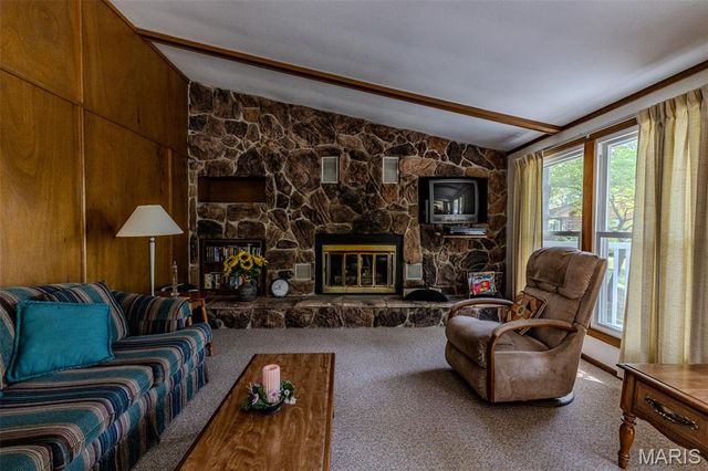 12820 Winnebago Drive, Shipman, IL 62685