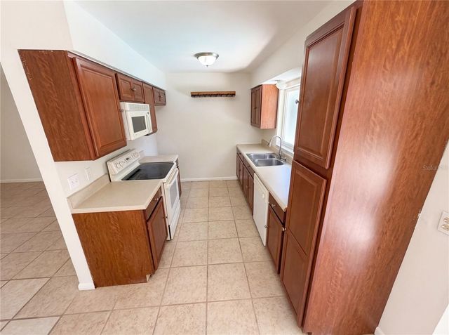 909 WINCHESTER COURT, Brandon, FL 33510