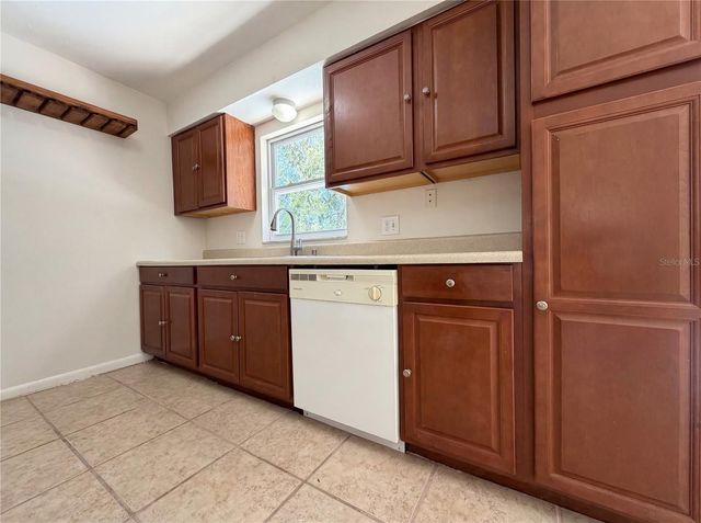 909 WINCHESTER COURT, Brandon, FL 33510