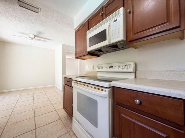 909 WINCHESTER COURT, Brandon, FL 33510