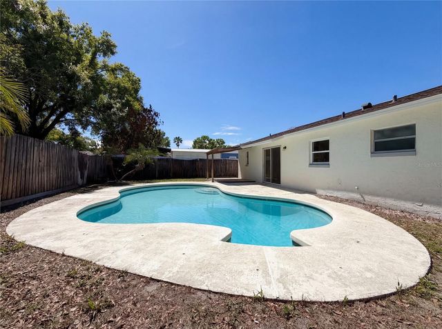 909 WINCHESTER COURT, Brandon, FL 33510