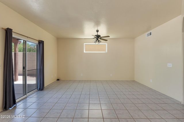 461 E Covered Wagon Drive, Tucson, AZ 85704