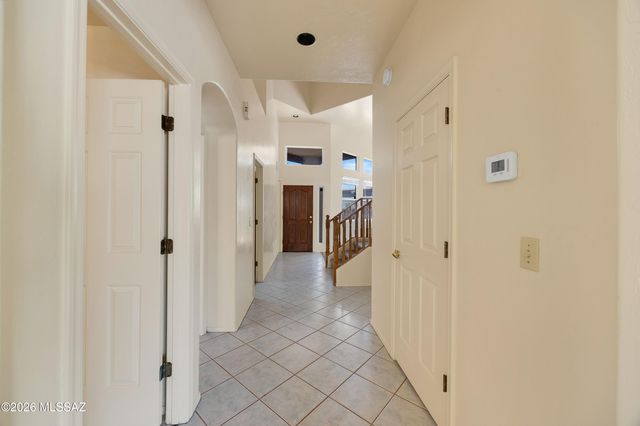 461 E Covered Wagon Drive, Tucson, AZ 85704