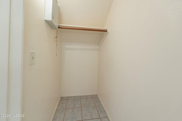 461 E Covered Wagon Drive, Tucson, AZ 85704
