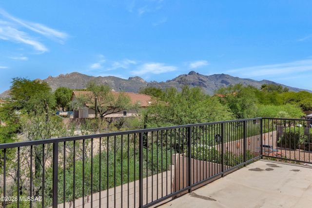 461 E Covered Wagon Drive, Tucson, AZ 85704