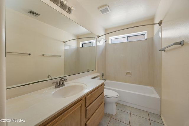 461 E Covered Wagon Drive, Tucson, AZ 85704