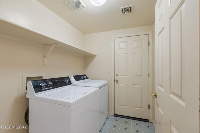 461 E Covered Wagon Drive, Tucson, AZ 85704