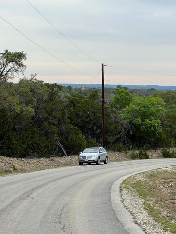 1022 Broken Spoke, Canyon Lake, TX 78133