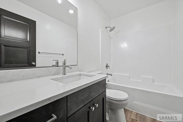 3982 Hidden Valley Drive, Ammon, ID 83406