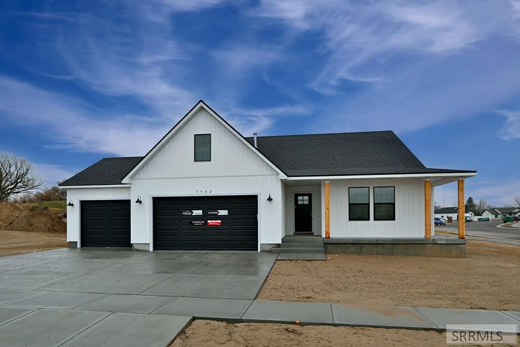 3982 Hidden Valley Drive, Ammon, ID 83406