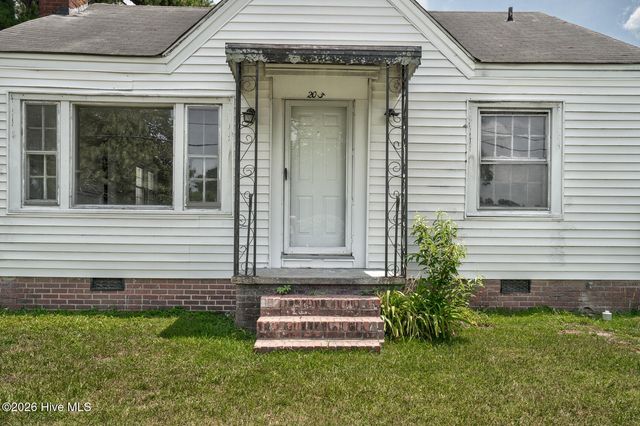 203 S S A Gilliam Street, Pinetops, NC 27864