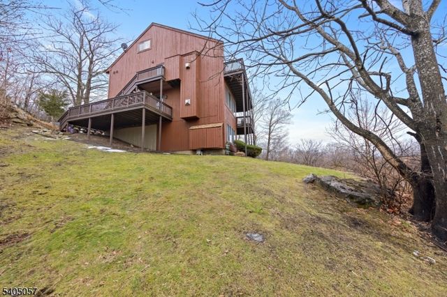 1 Baltusrol Ct. Unit 2 2, Vernon Twp., NJ 07462