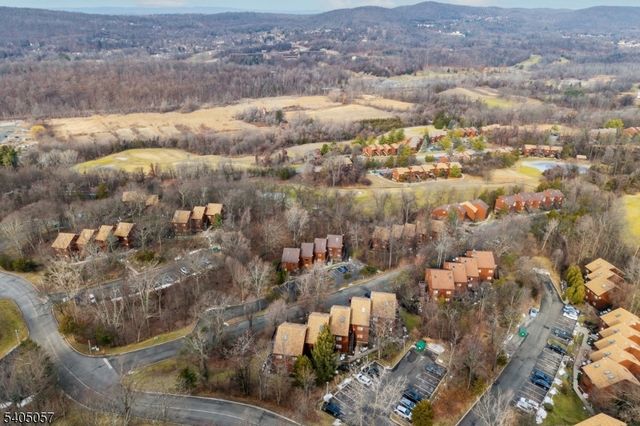 1 Baltusrol Ct. Unit 2 2, Vernon Twp., NJ 07462