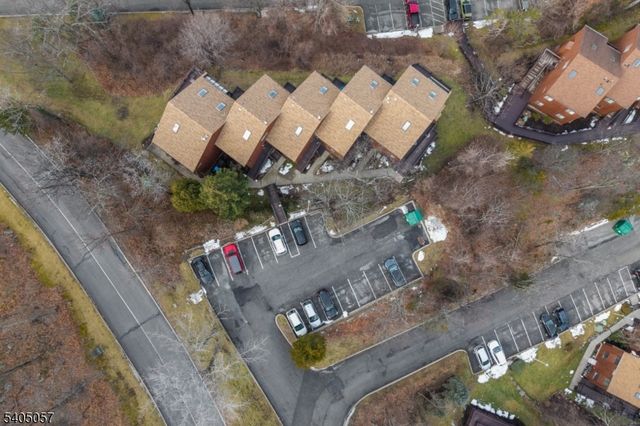 1 Baltusrol Ct. Unit 2 2, Vernon Twp., NJ 07462