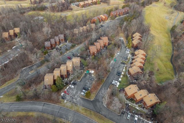 1 Baltusrol Ct. Unit 2 2, Vernon Twp., NJ 07462