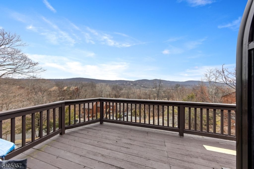 1 Baltusrol Ct. Unit 2 2, Vernon Twp., NJ 07462