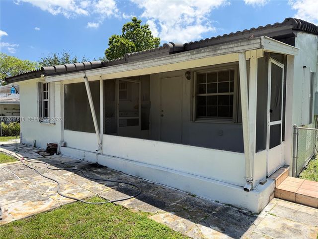 155 Nahkoda Drive, Miami Springs, FL 33166