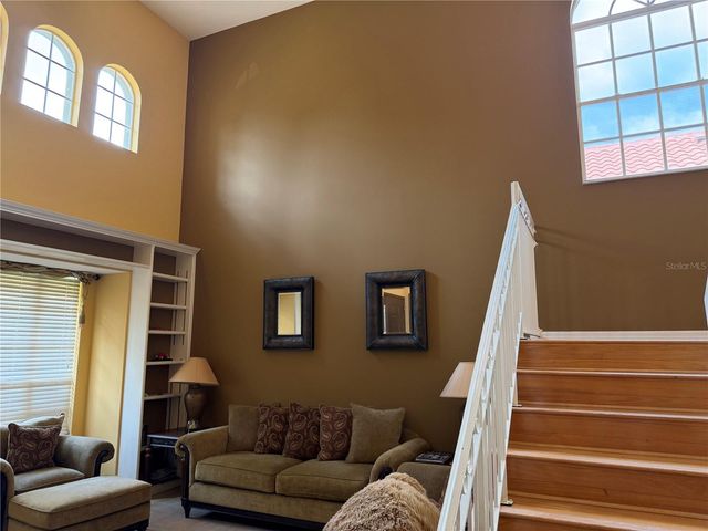 18826 AVENUE BIARRITZ, Lutz, FL 33558