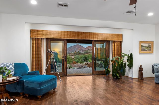 7306 N BROOKVIEW Way, Paradise Valley, AZ 85253