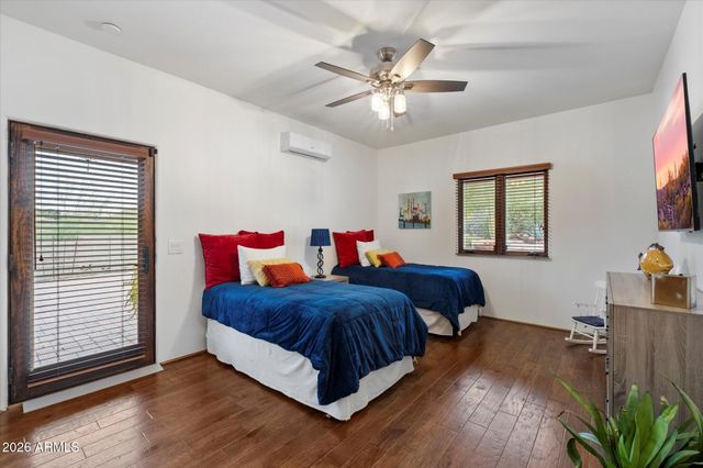 7306 N BROOKVIEW Way, Paradise Valley, AZ 85253