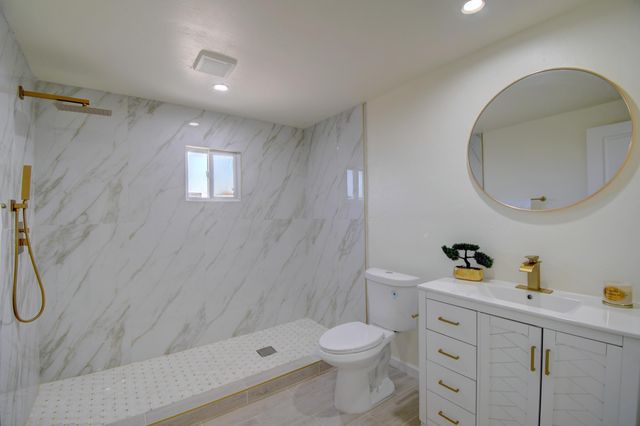 1607 Walter Street SE, Albuquerque, NM 87102