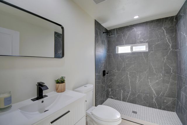 1607 Walter Street SE, Albuquerque, NM 87102