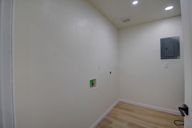 1607 Walter Street SE, Albuquerque, NM 87102