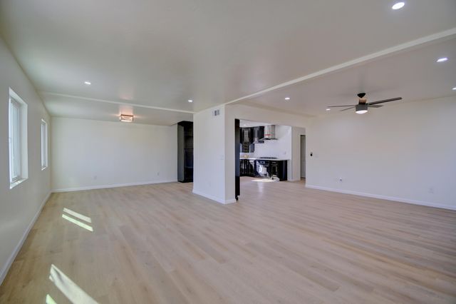 1607 Walter Street SE, Albuquerque, NM 87102