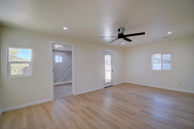 1607 Walter Street SE, Albuquerque, NM 87102