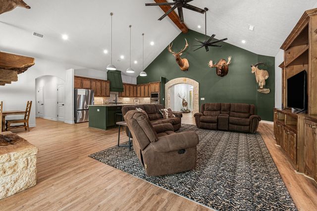18107 Keenan Cut Off Road, Montgomery, TX 77316