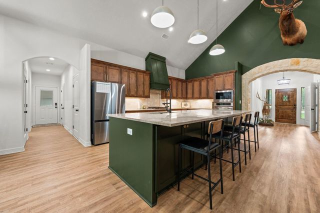 18107 Keenan Cut Off Road, Montgomery, TX 77316