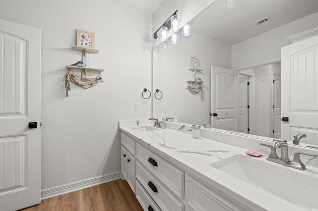 18107 Keenan Cut Off Road, Montgomery, TX 77316