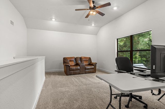18107 Keenan Cut Off Road, Montgomery, TX 77316