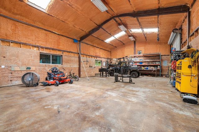 18107 Keenan Cut Off Road, Montgomery, TX 77316