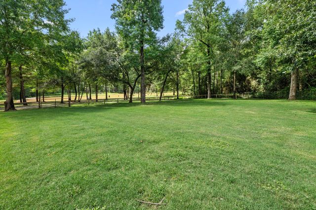 18107 Keenan Cut Off Road, Montgomery, TX 77316