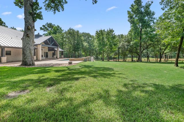 18107 Keenan Cut Off Road, Montgomery, TX 77316