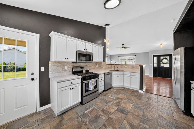 19638 Bluestem Lane, Goshen, IN 46528