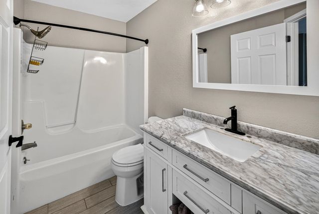 19638 Bluestem Lane, Goshen, IN 46528