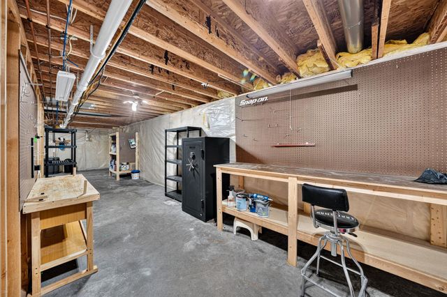 19638 Bluestem Lane, Goshen, IN 46528