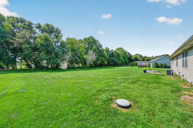 19638 Bluestem Lane, Goshen, IN 46528