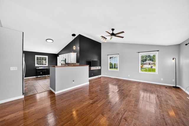 19638 Bluestem Lane, Goshen, IN 46528