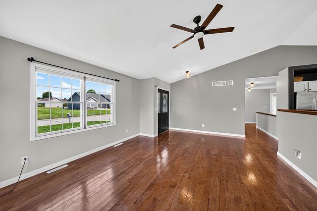 19638 Bluestem Lane, Goshen, IN 46528