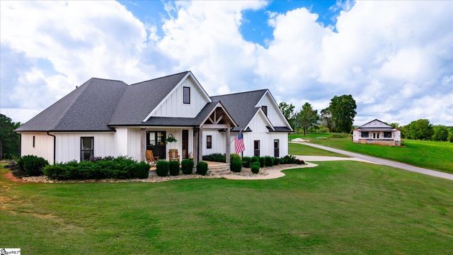 2015 Walhalla Highway, Pickens, SC 29671