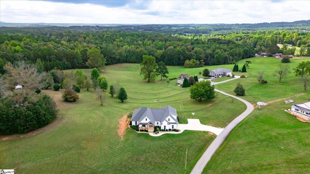 2015 Walhalla Highway, Pickens, SC 29671