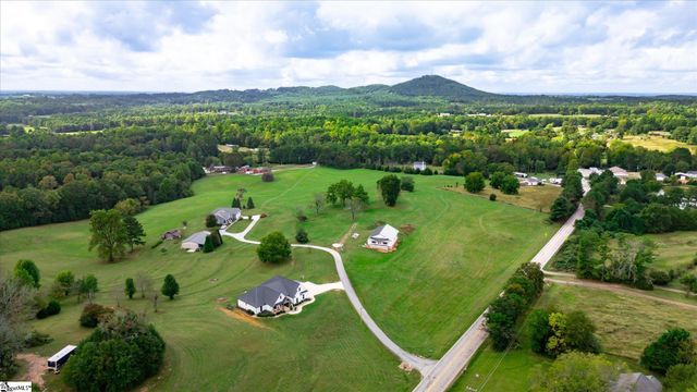 2015 Walhalla Highway, Pickens, SC 29671